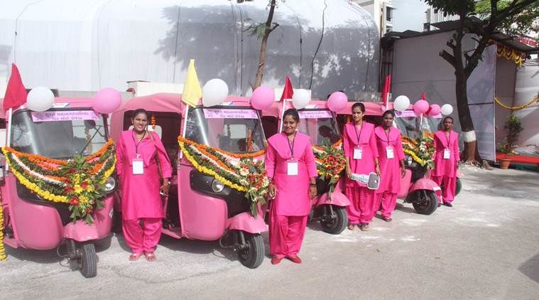 Бизнес-идея №6027. Индийское такси для женщин