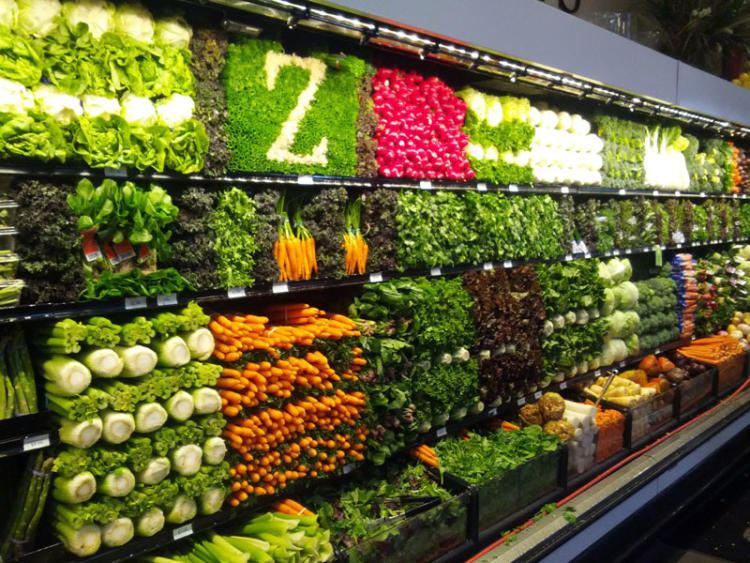 Искусство мерчендайзинга: как красиво продавать овощи и фрукты
