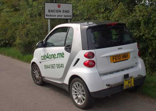 В столице Англии Лондоне был запущен экологичный проект городского такси. Проект получил название Cab 4 one (Такси для одного). 