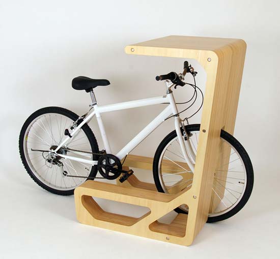 Архитектурная компания STORE MUU разработала мебель для велосипедистов. 