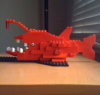 Креативное резюме при помощи Lego