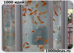 Бизнес-идея: аквариум с золотыми рыбками из старой телефонной будки